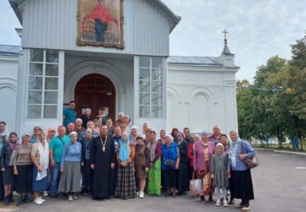 Паломники из Россоши помолились в Белогорской обители на престольном празднике
