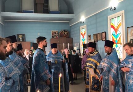 Соборное богослужение на престольный праздник в с. Морозовка