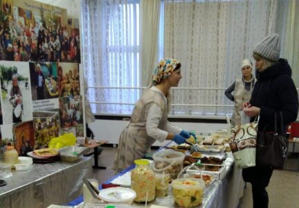 Представители Россошанского благочиния приняли участие в ярмарке в г. Воронеже.