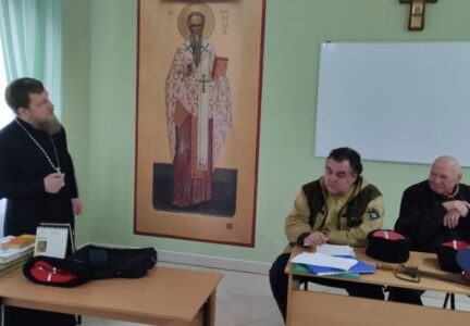 Настоятель Покровского храма сл. Шапошниковка принял участие в Казачьем круге