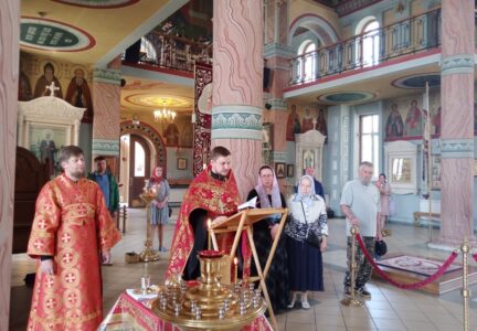 В Ильинском кафедральном соборе состоялось акафистное пение в честь иконы Божией Матери «Неупиваемая Чаша»