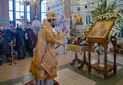 В годовщину архиерейской хиротонии епископ Россошанский и Острогожский совершил Божественную литургию в Ильинском кафедральном соборе
