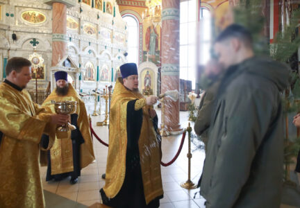 В Ильинском кафедральном соборе г. Россоши был совершен молебен для военнослужащих