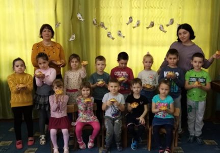 Мастер – класс по изготовлению жаворонков в Россошанском детском саду