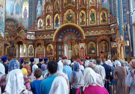 Паломники из Россоши помолились у мощей св.блгв.кн Александра Невского в г. Воронеже     о