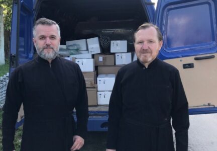 Руководитель епархиального отдела по приграничному сотрудничеству передал очередной гуманитарный груз мирному населению города Лисичанска
