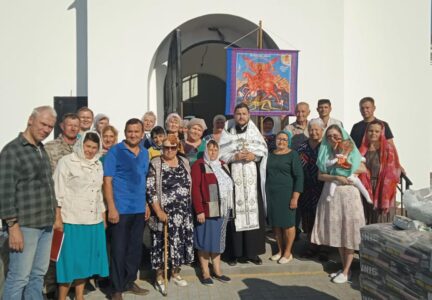 Молебен в строящемся храме с. Нижний Карабут