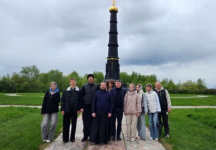 Епископ Дионисий возглавил паломническую поездку представителей молодежного актива при Свято-Ильинском кафедральном соборе