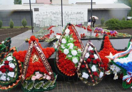 В г. Россошь состоялось открытие обновленного мемориала
