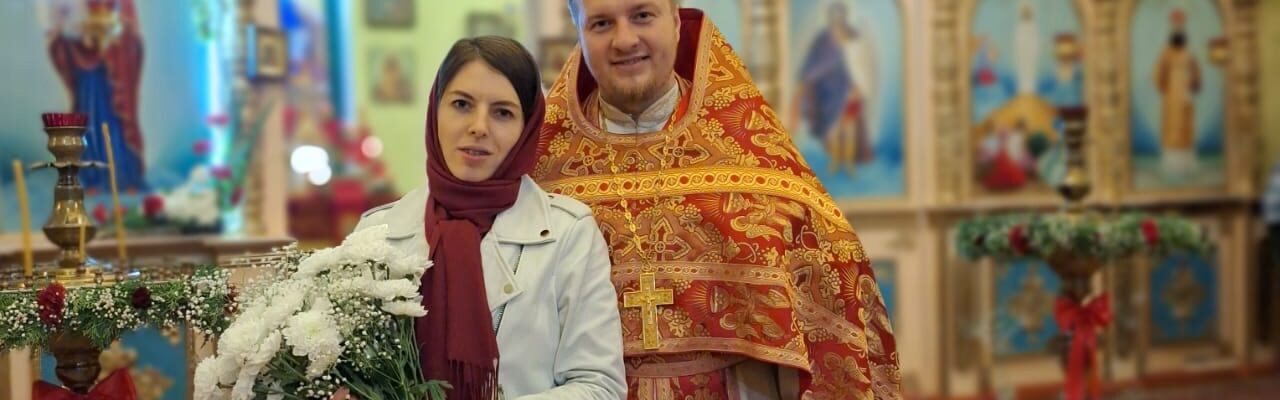 На приходах Россошанского церковного округа поздравили женщин с днем жен-мироносиц
