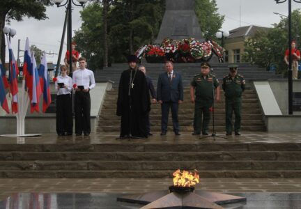 В День ветеранов боевых действий в Россоши прошел торжественный митинг