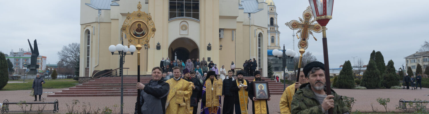 Крестный ход вокруг города Россошь