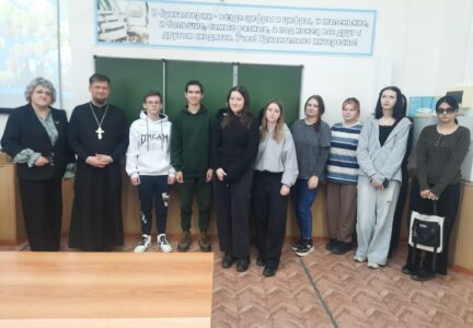 Помощник благочинного встретился со студентами РКММП