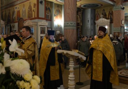 Накануне гражданского Новолетия в Свято-Ильинском кафедральном соборе совершено молебное пение