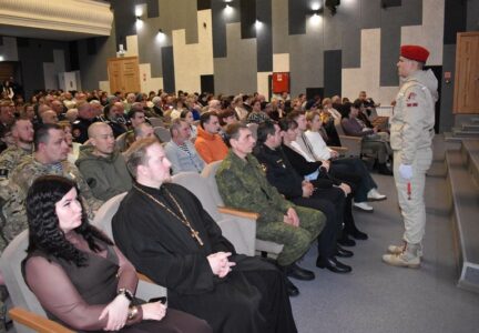 Клирик благочиния посетил мероприятие, приуроченное ко Дню защитника Отечества
