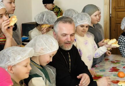 В воскресных школах сел Старая и Новая Калитва прошли занятия, приуроченные ко дню памяти Севастийских мучеников