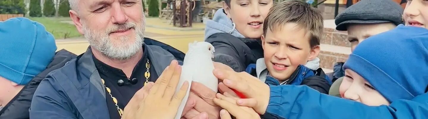 Ученики Новокалитвенской школы встретили праздник Благовещения Пресвятой Богородицы