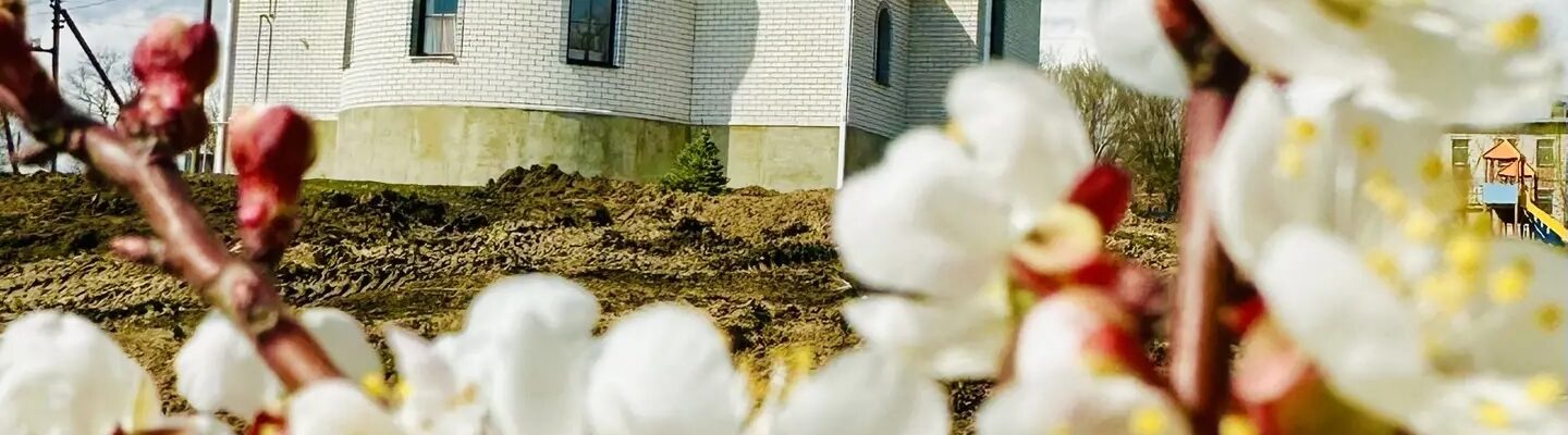 Праздничное богослужение в Успенском храме села Старая Калитва