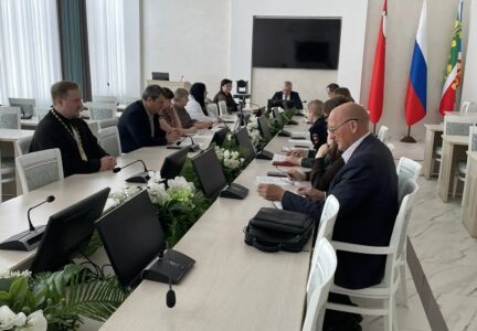 Клирик благочиния принял участие в заседании межведомственной комиссии