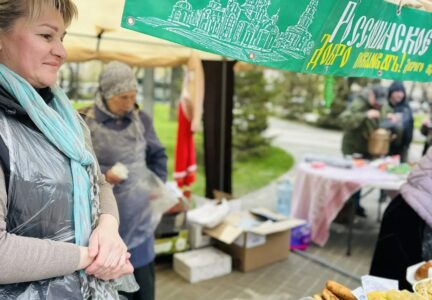 Приходы Россошанского благочиния приняли участие в ярмарке, организованной женсоветом Воронежской митрополии
