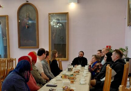 В здании воскресной школы г. Россошь прошло мероприятие в рамках курса послекрещальной катехизации