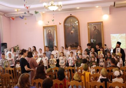 Воспитанники воскресной школы «Добро» Свято-Ильинского кафедрального собора города Россошь отпраздновали День Победы   10 м