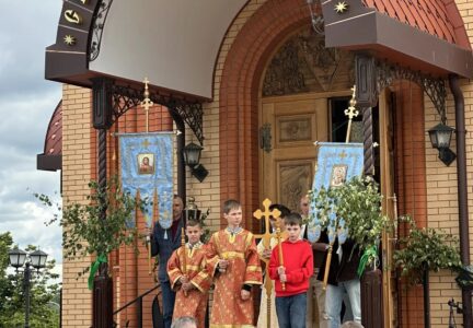 Престольные торжества на приходе Троицкого храма села Новая Калитва