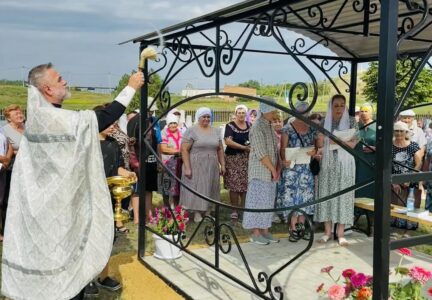 В селе Новая Калитва привели в порядок сельское кладбище