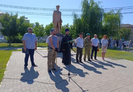 Помощник благочинного по работе с Вооруженными Силами принял участие в митинге в День воздушно-десантных войск