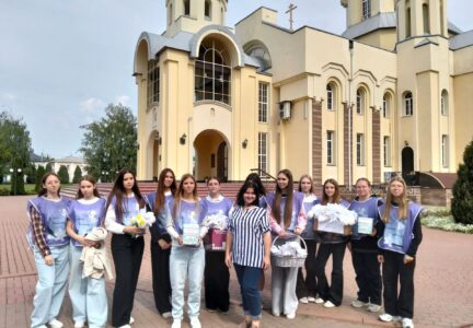 В Россошанском церковном округе продолжается благотворительная акция «Белый Цветок»