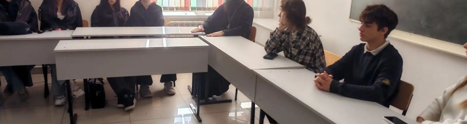 Священнослужитель провел встречу со студентами «РЭПК»