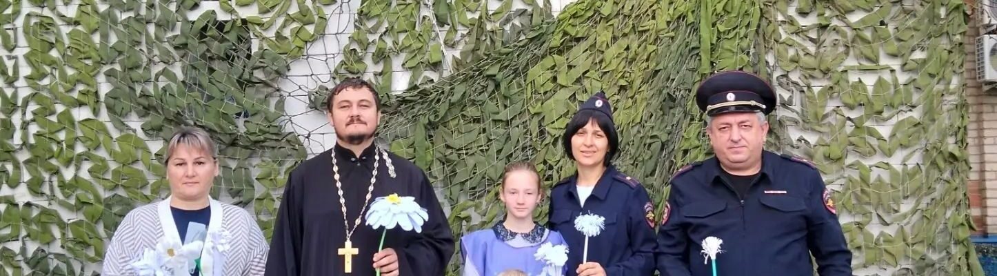 Сотрудники госучреждений приняли участие в благотворительной акции «Белый Цветок»